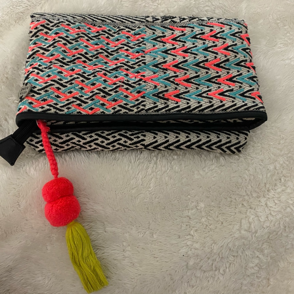 Pura Vida clutch purse